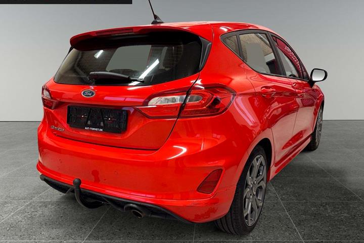 Rød Ford Fiesta fra 2020