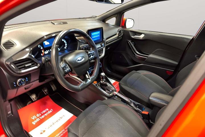 Rød Ford Fiesta fra 2020
