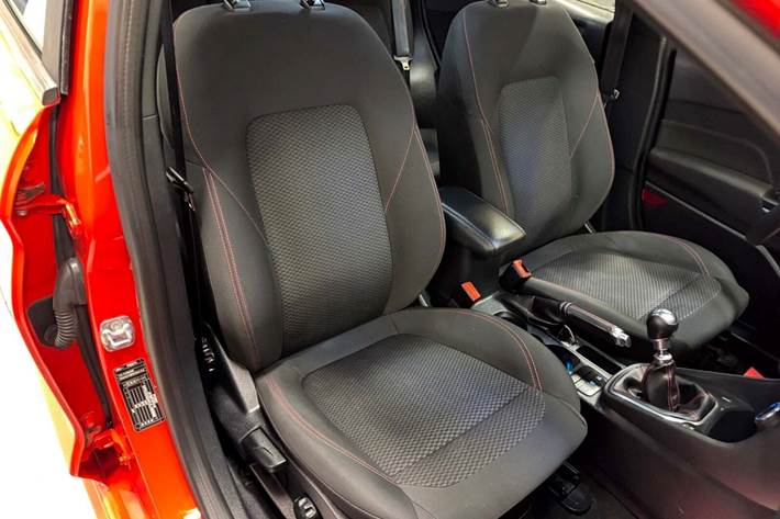 Rød Ford Fiesta fra 2020