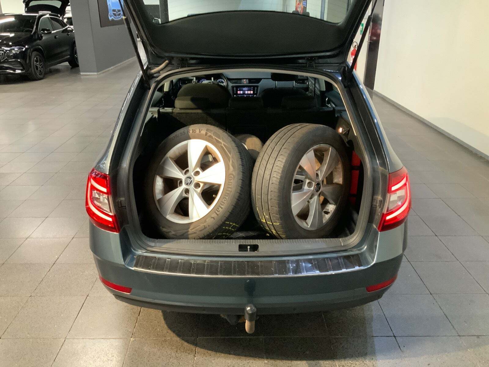 Skoda Octavia 2,0 TDi 150 Style Combi DSG