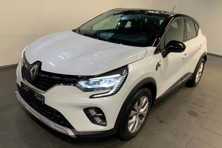 Hvid Renault Captur fra 2020 set udefra