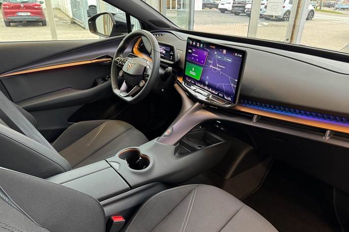 Grå Cupra Tavascan fra 2025