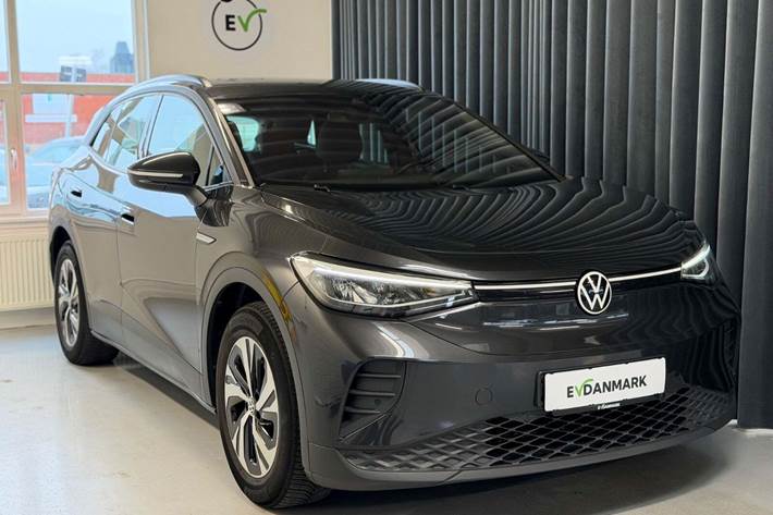 Grå VW ID.4 fra 2022 set udefra