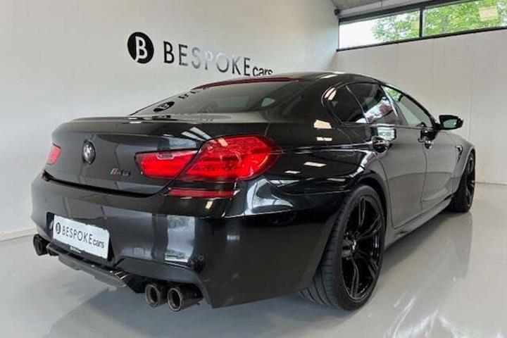 Sort BMW M6 fra 2015