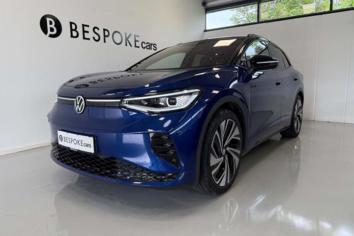Blå VW ID.4 fra 2025 set udefra