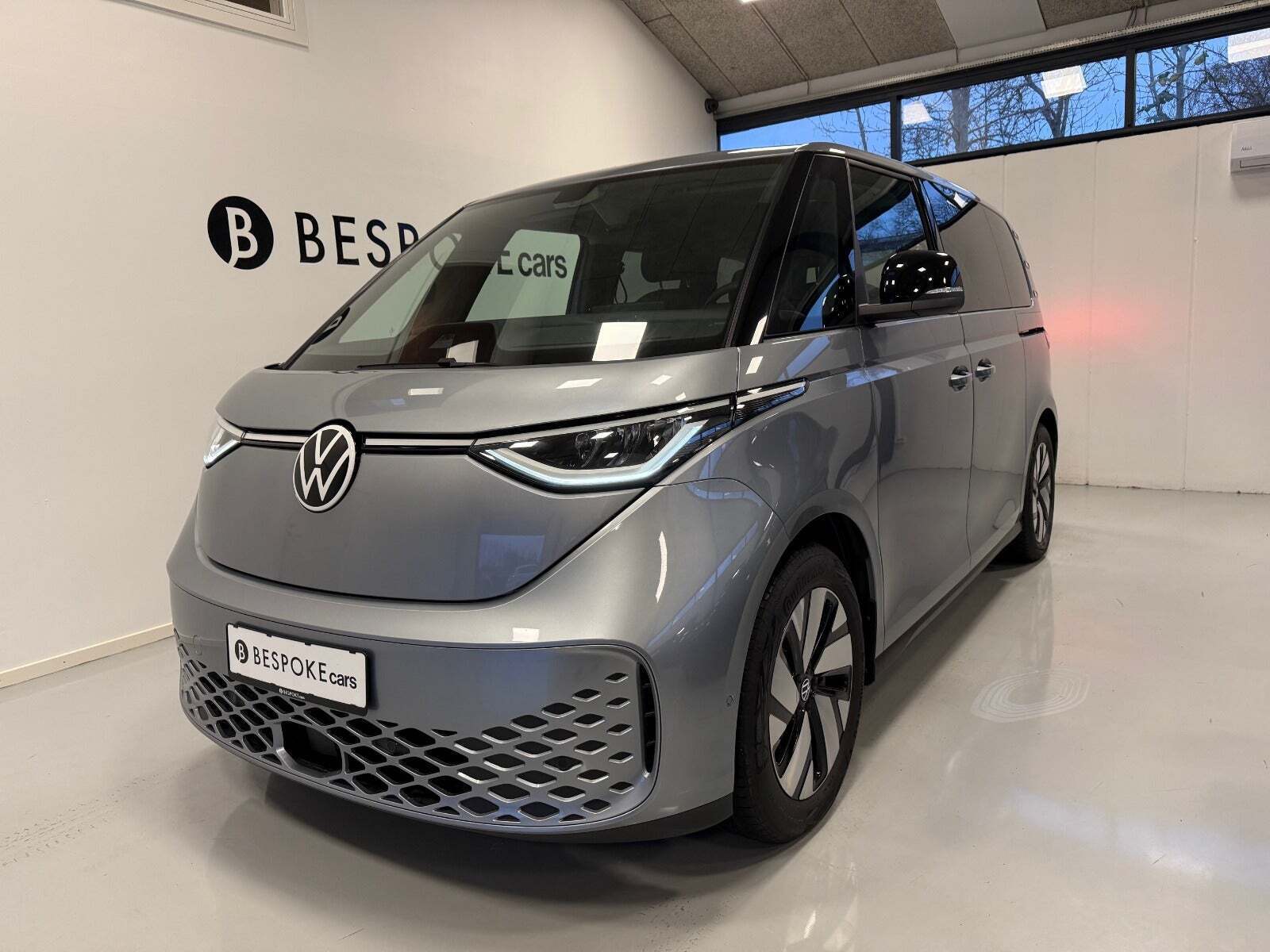 VW ID.Buzz 77 Pro SWB