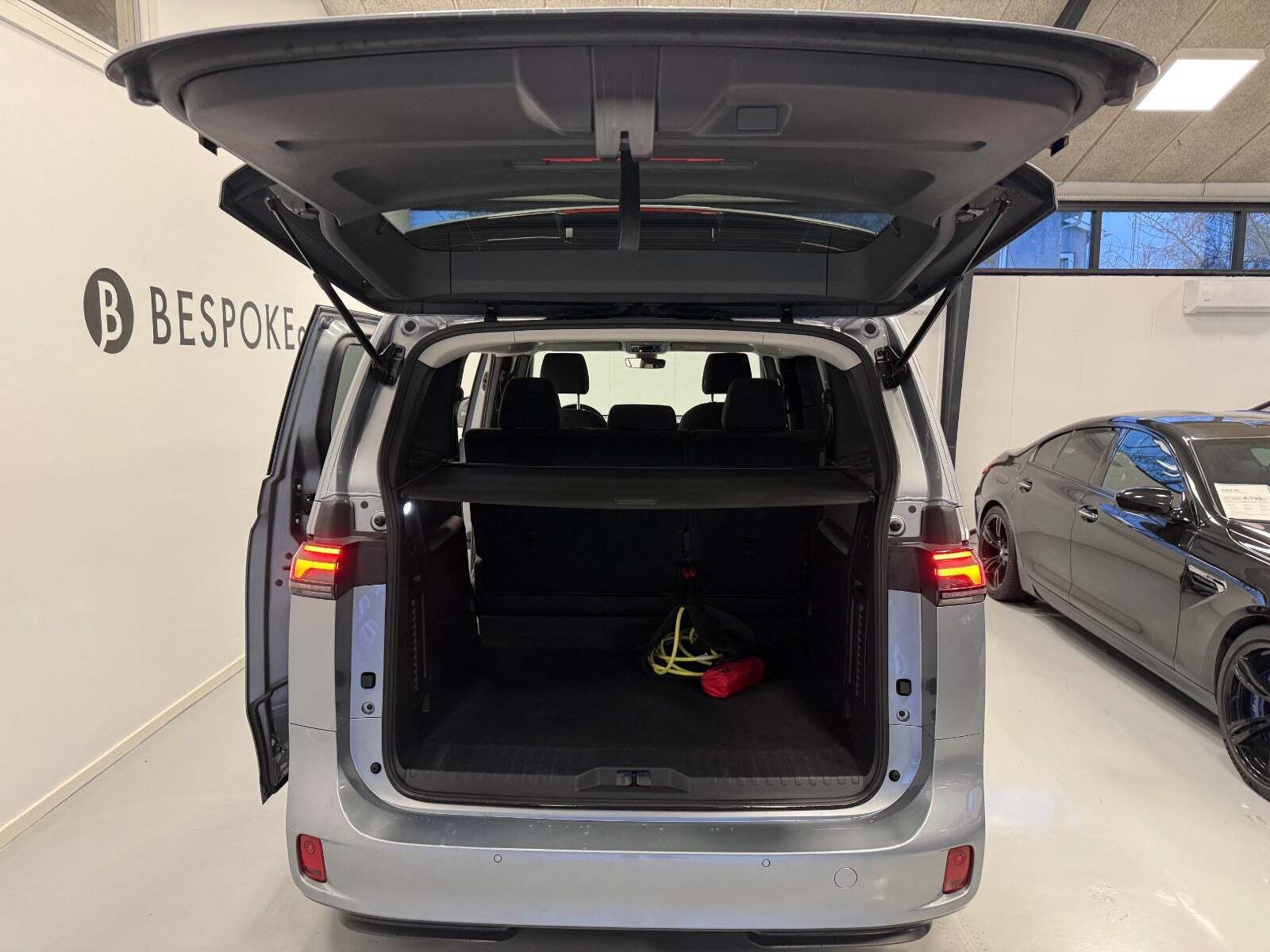 Sølv VW ID.Buzz fra 2023