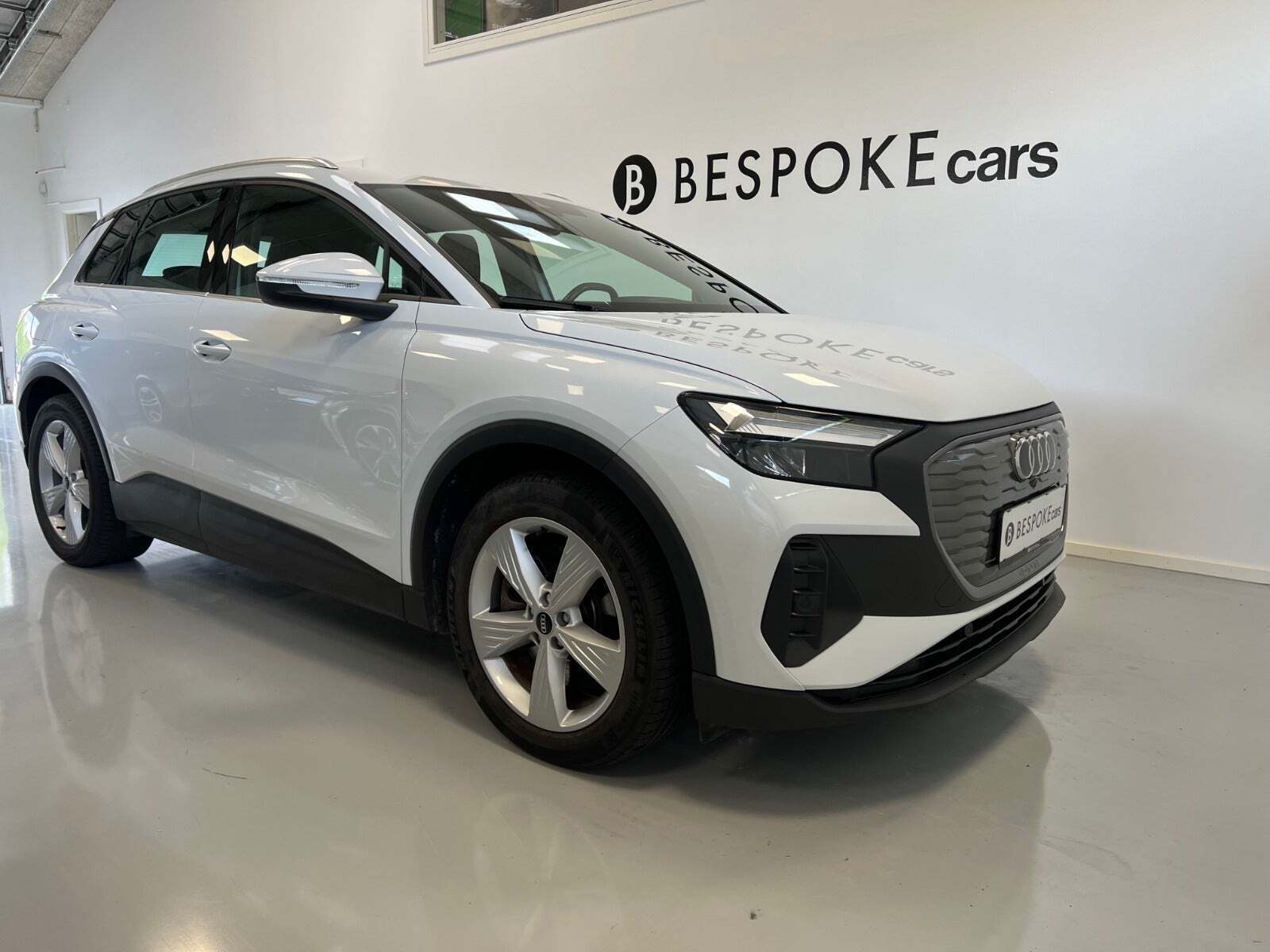Hvid Audi Q4 e-tron fra 2022