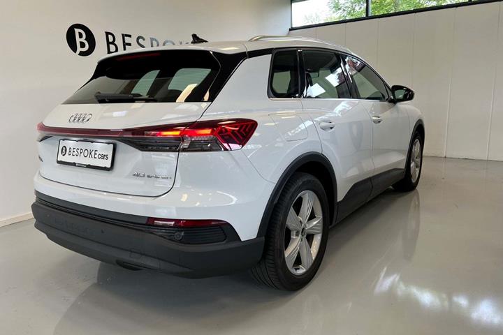 Hvid Audi Q4 e-tron fra 2022