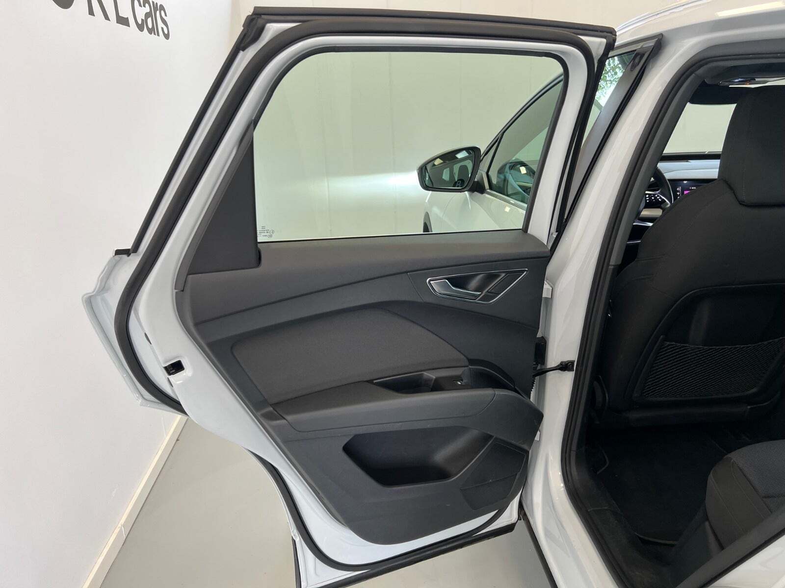 Hvid Audi Q4 e-tron fra 2022
