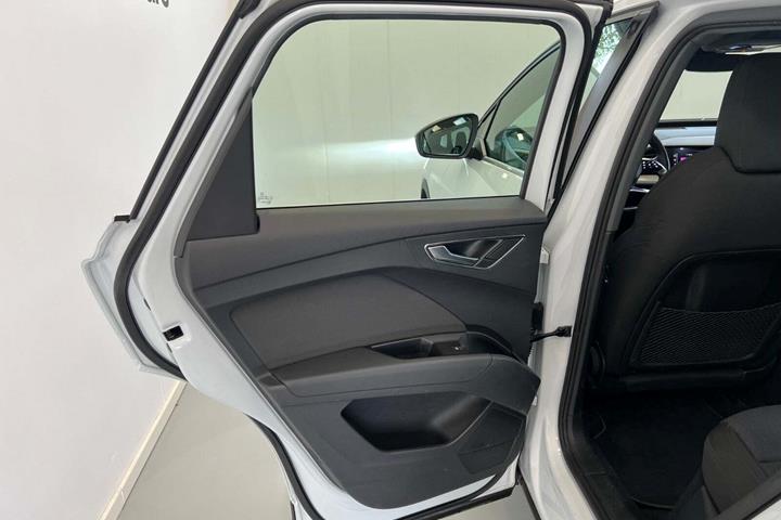 Hvid Audi Q4 e-tron fra 2022