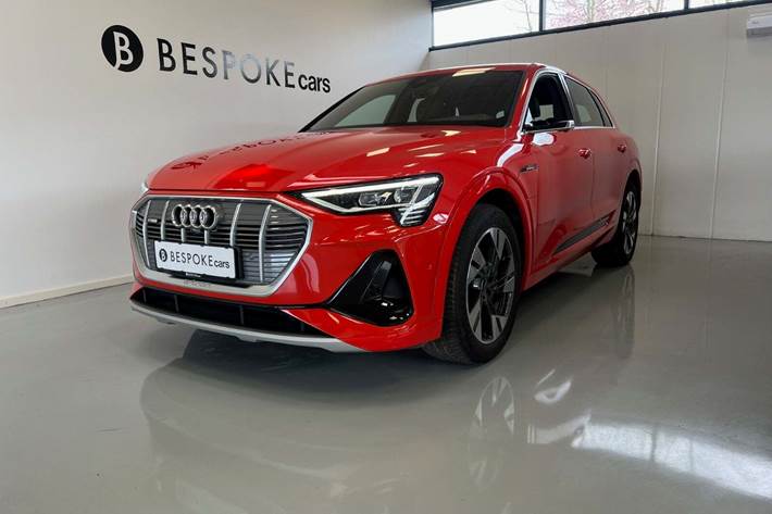 Rød Audi e-tron fra 2021