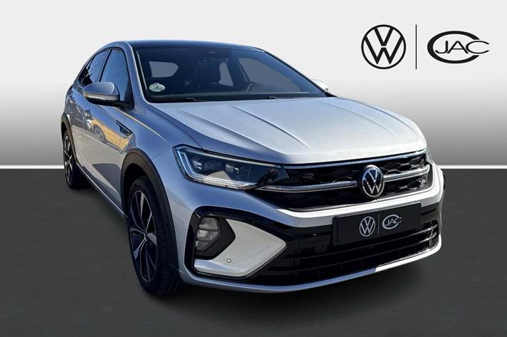 Sort VW Taigo fra 2022 set udefra