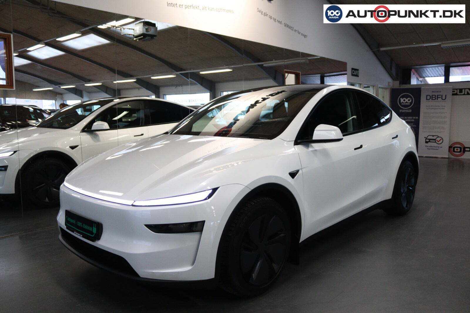 Tesla Model Y Long Range AWD
