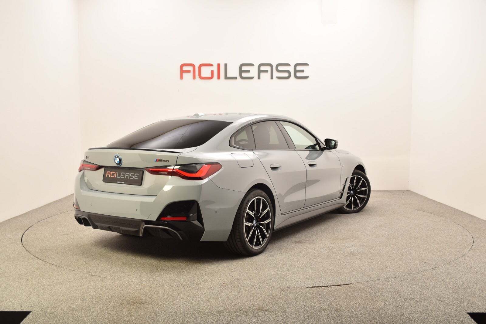 Grå BMW i4 fra 2022
