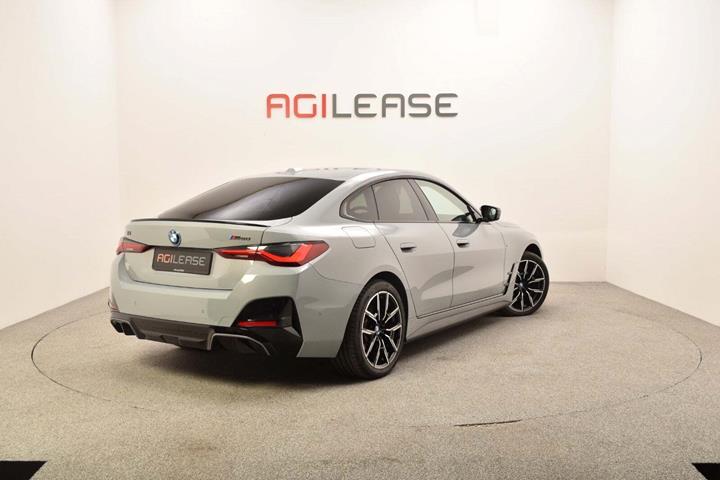 Grå BMW i4 fra 2022