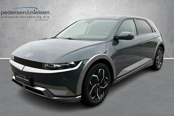 Grøn Hyundai Ioniq 5 fra 2021 set udefra