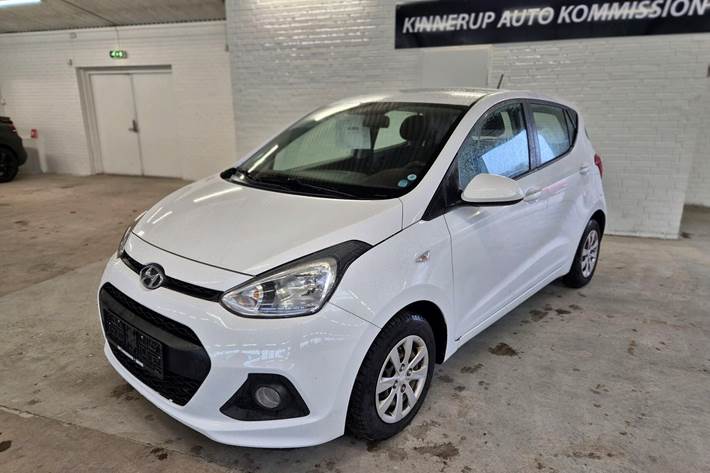 Hvid Hyundai i10 fra 2016