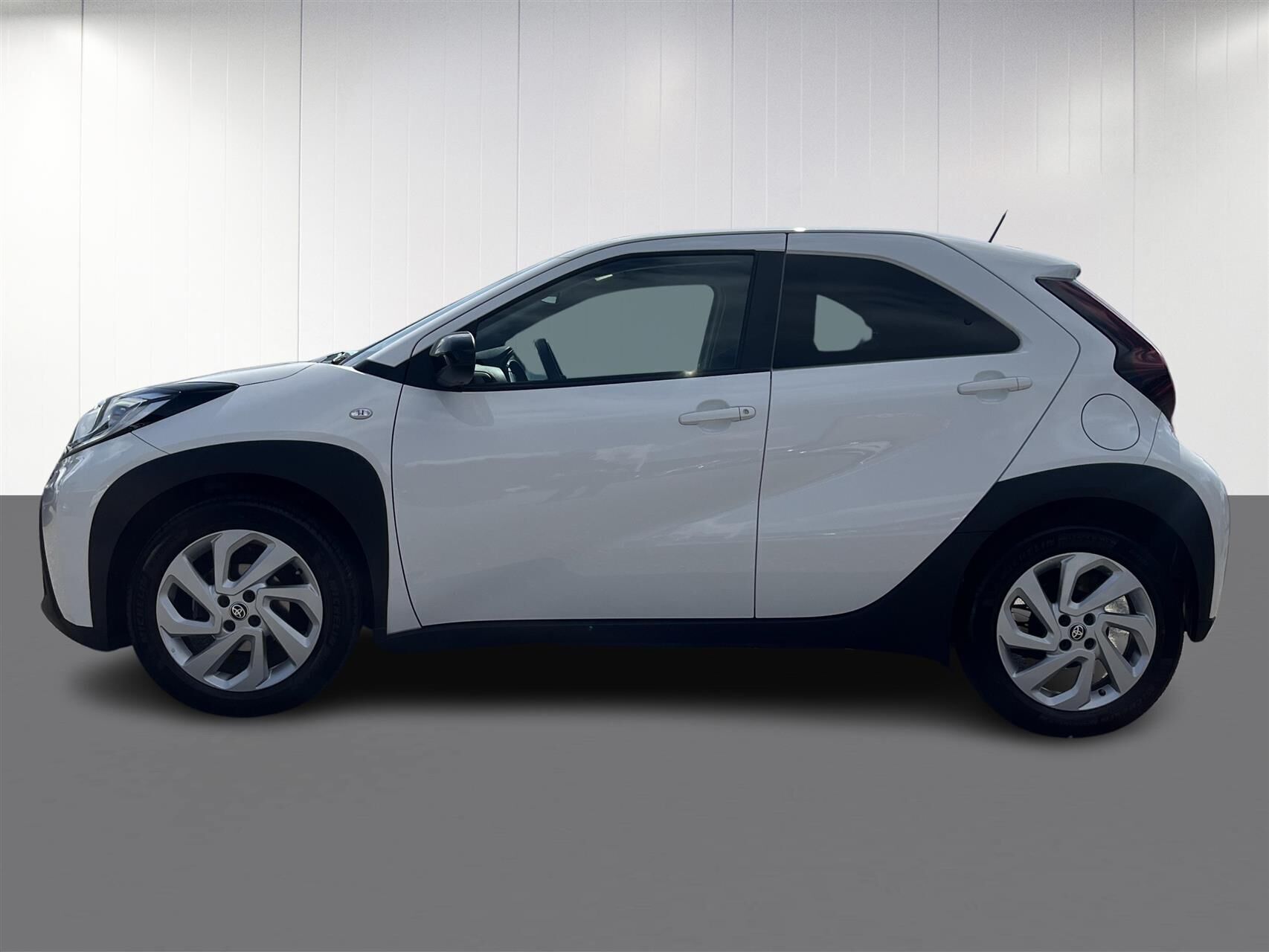 Toyota Aygo X 1,0 VVT-I Active 72HK 5d