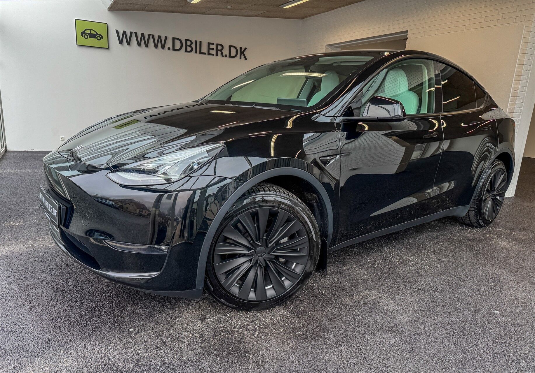 Tesla Model Y EL Long Range AWD 514HK 5d Aut.