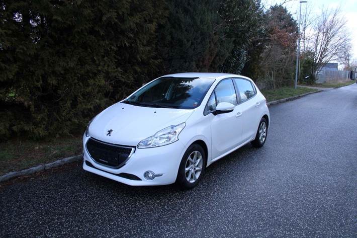 undefined Peugeot 208 fra 2014
