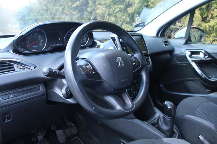 undefined Peugeot 208 fra 2014