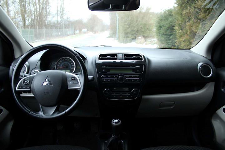 undefined Mitsubishi Space Star fra 2015