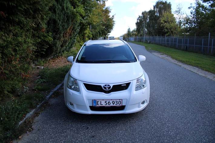 undefined Toyota Avensis fra 2009
