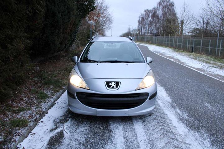 undefined Peugeot 207 fra 2010