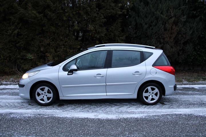 undefined Peugeot 207 fra 2010