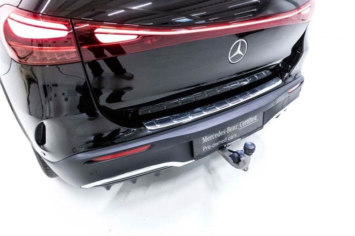 Sort Mercedes EQA250+ fra 2025