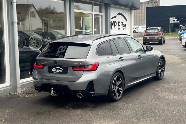 Grå BMW 320e fra 2024