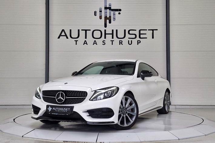 Hvid Mercedes C300 fra 2017