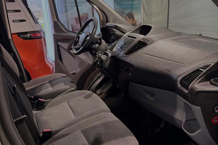 undefined Ford Transit Custom Kombi 310 L1 fra 2013 set indefra