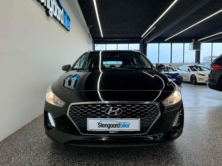 Hyundai i30 1,4 T-GDi Trend stc. DCT