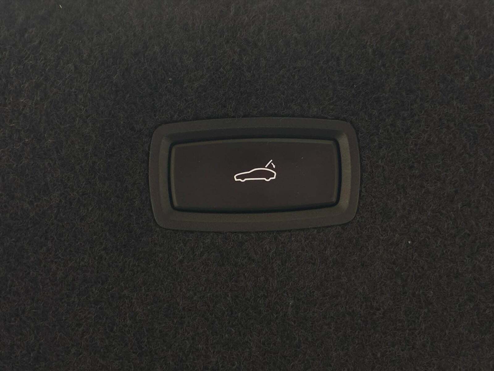 Sort Porsche Taycan 4S fra 2023