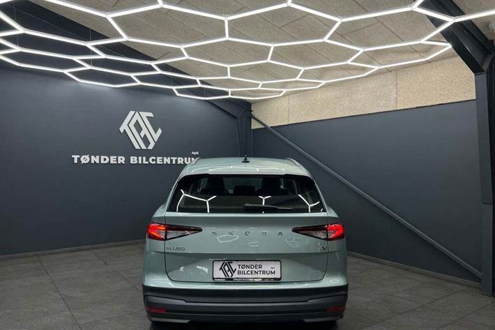 Sølv Skoda Enyaq fra 2023