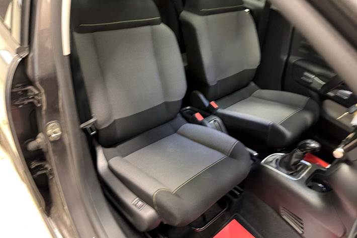 Grå Citroën C3 fra 2019