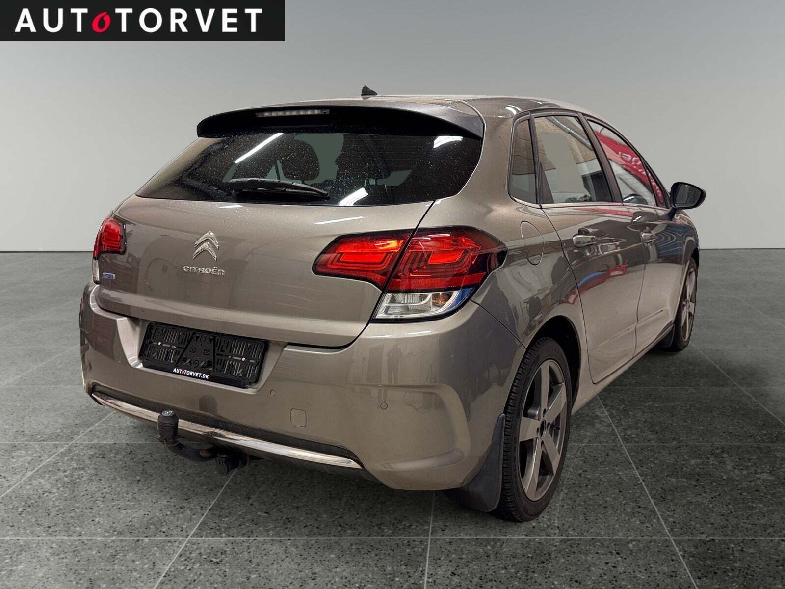 Grå Citroën C4 fra 2018