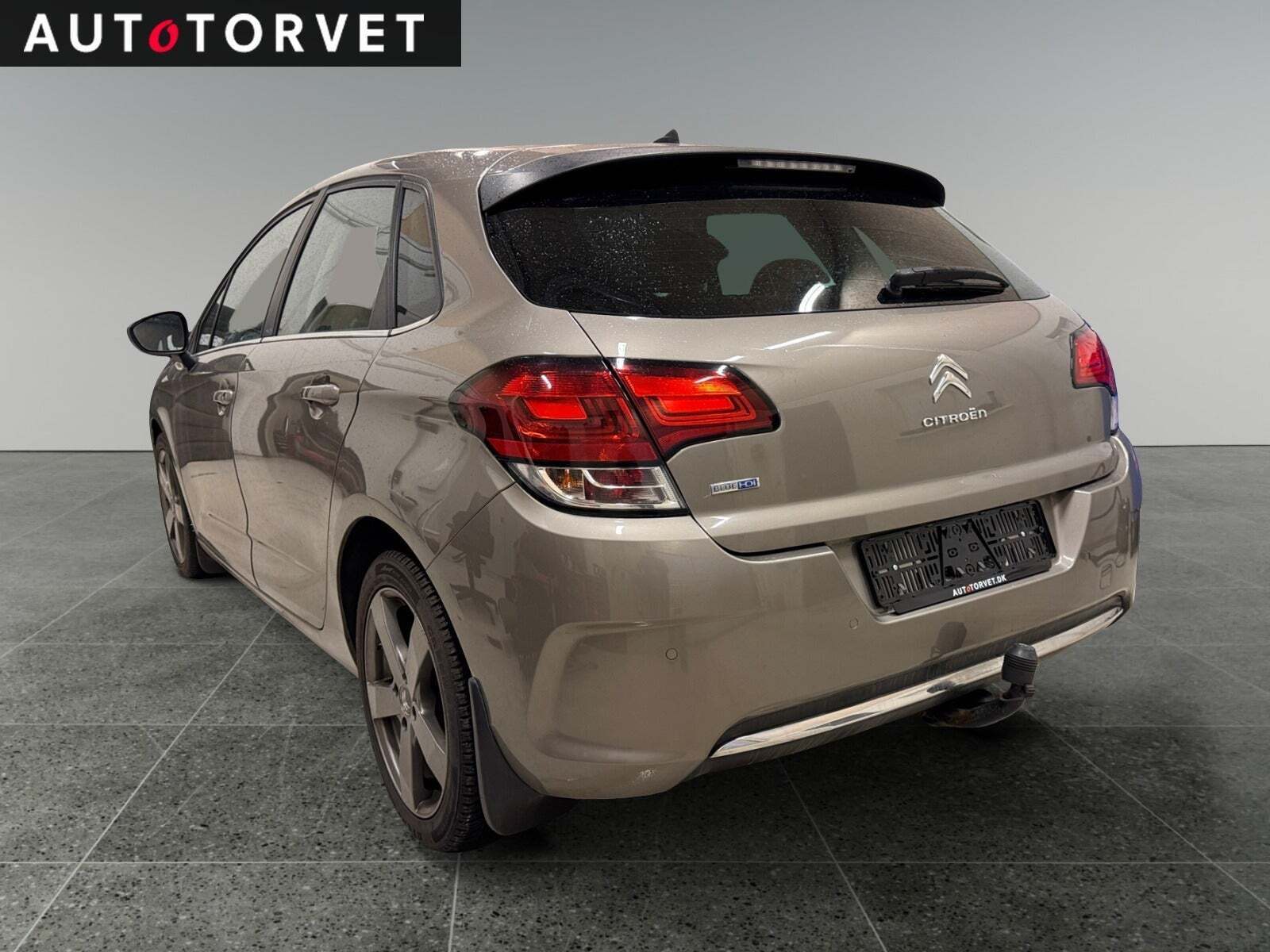 Grå Citroën C4 fra 2018