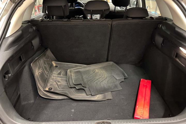 Grå Citroën C4 fra 2018