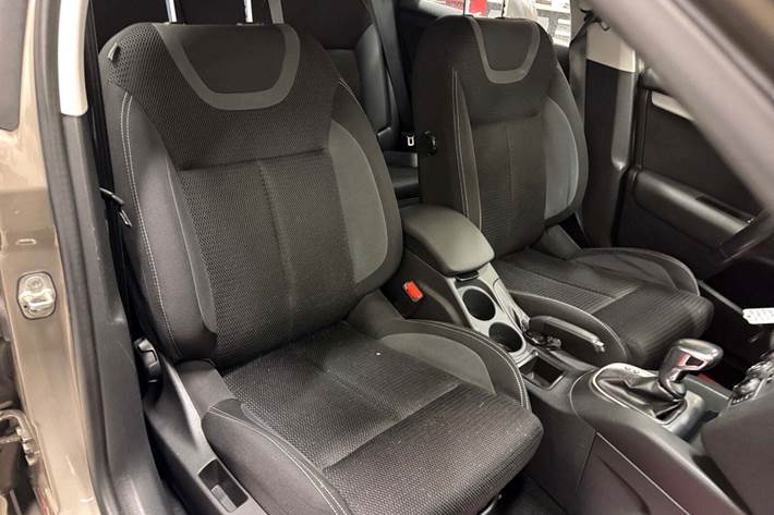 Grå Citroën C4 fra 2018