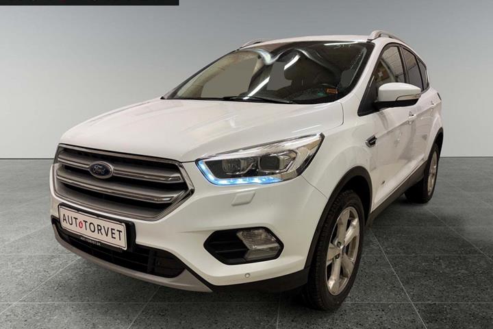 Hvid Ford Kuga fra 2018 set udefra