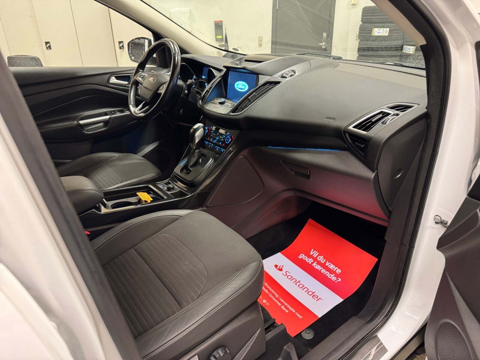 Hvid Ford Kuga fra 2018