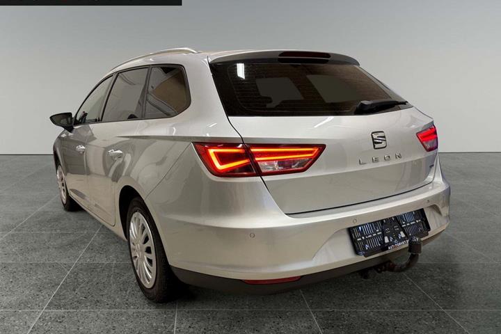 Sølv Seat Leon fra 2015