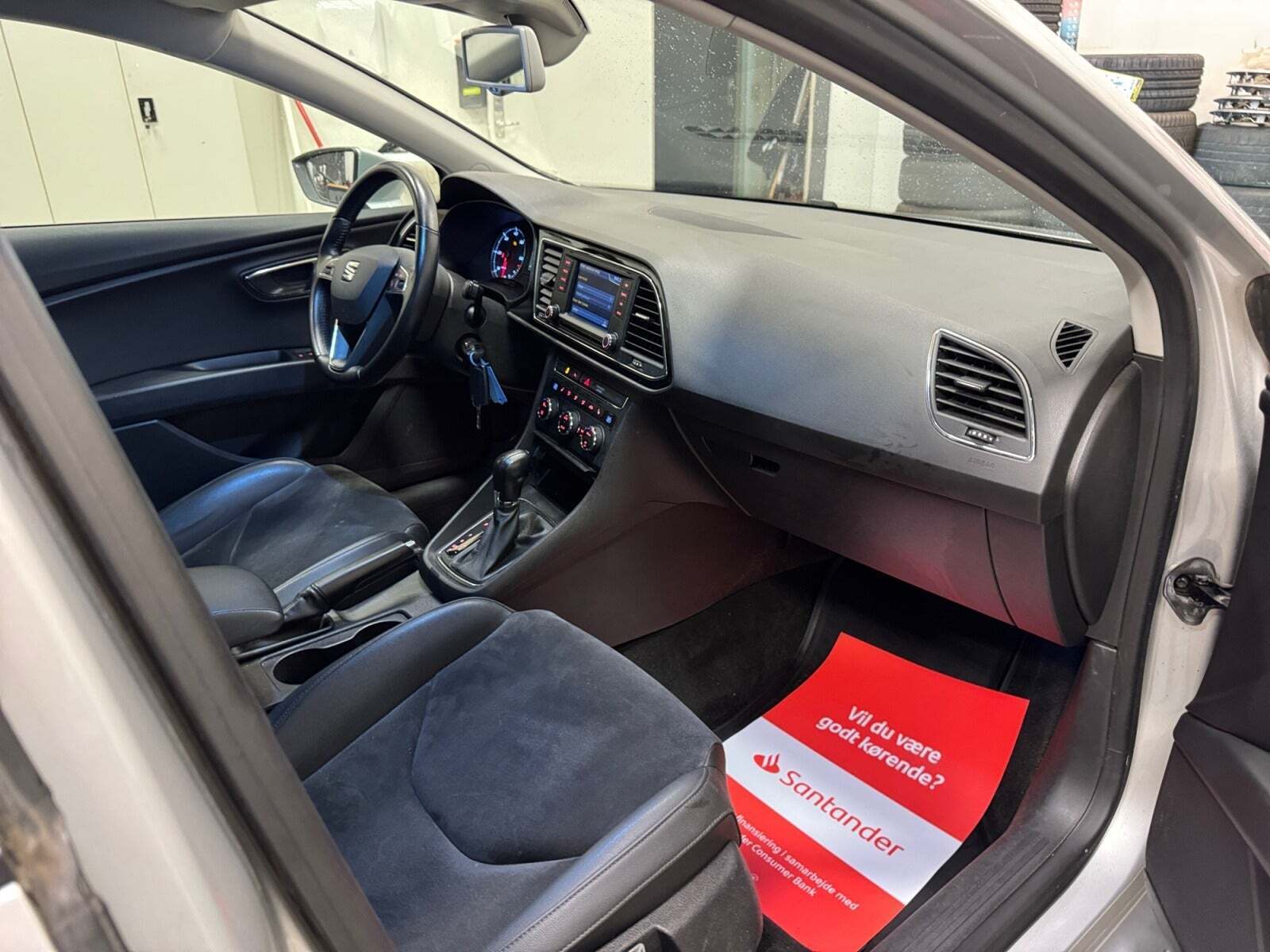 Sølv Seat Leon fra 2015