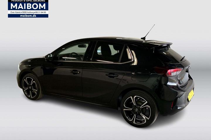 Sort Opel Corsa fra 2022
