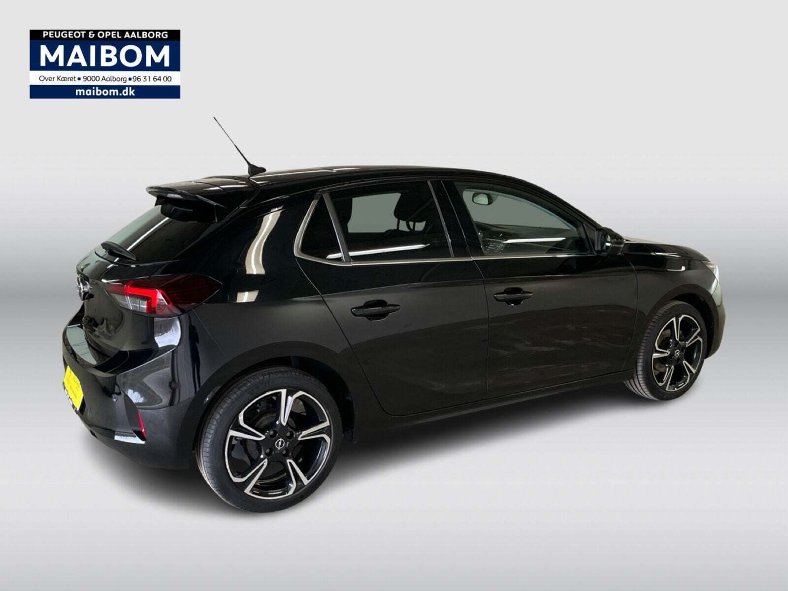Sort Opel Corsa fra 2022