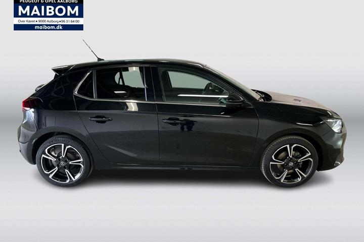 Sort Opel Corsa fra 2022