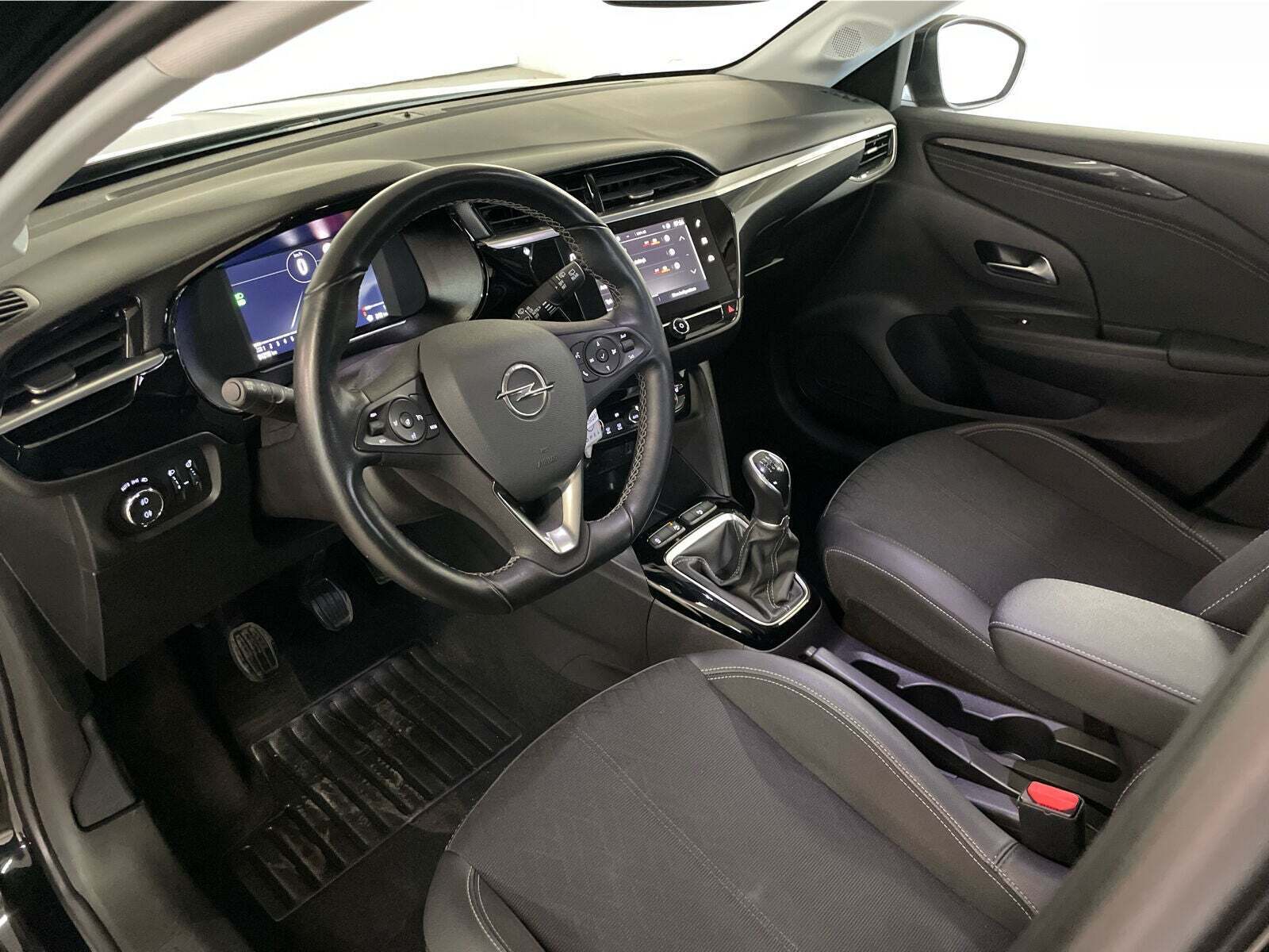 Sort Opel Corsa fra 2022